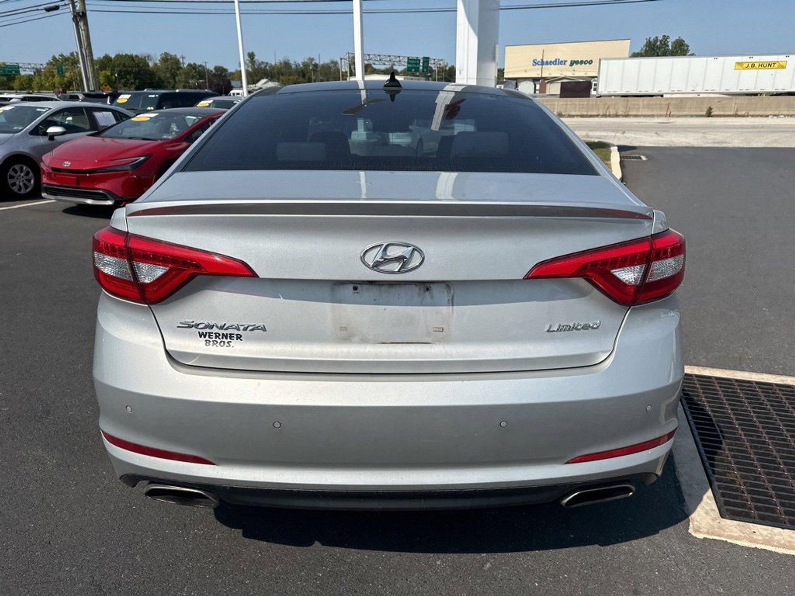 2016 Hyundai SONATA Vehicle Photo in Harrisburg, PA 17111