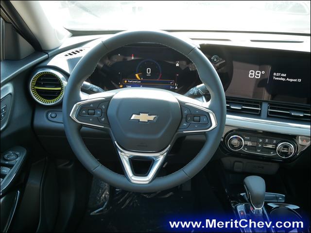 2024 Chevrolet Trax Vehicle Photo in MAPLEWOOD, MN 55119-4794