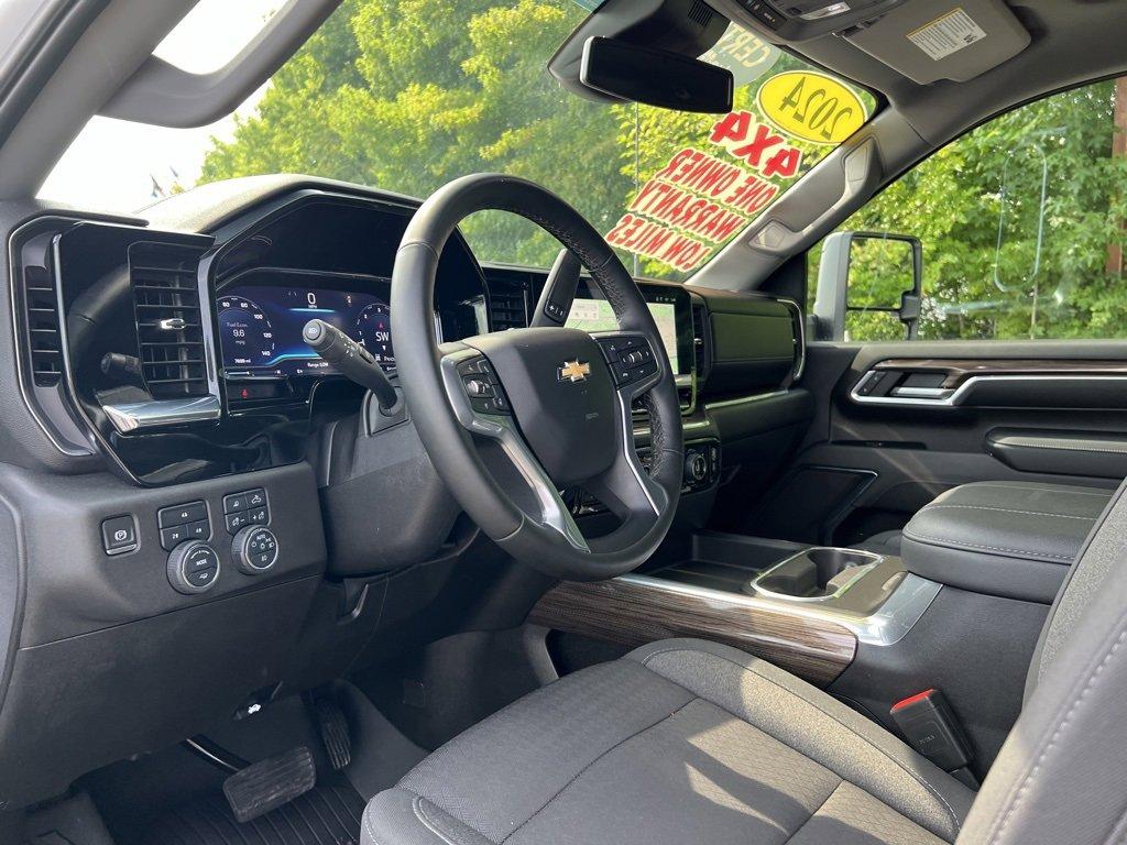 2024 Chevrolet Silverado 2500 HD Vehicle Photo in MONROE, NC 28110-8431