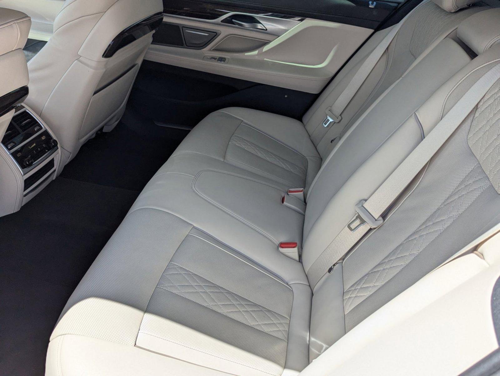 2019 BMW 740i xDrive Vehicle Photo in Delray Beach, FL 33444