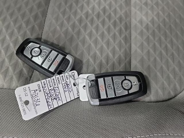 2022 Ford Escape Vehicle Photo in Neenah, WI 54956