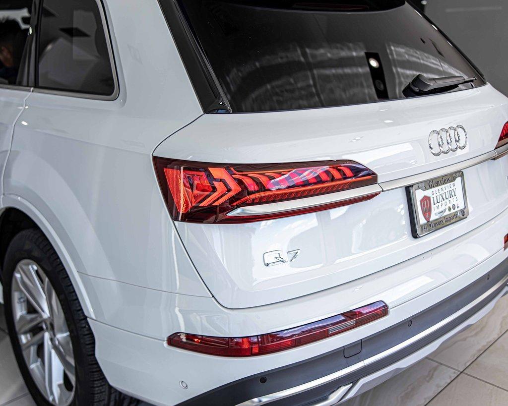 2024 Audi Q7 Vehicle Photo in Saint Charles, IL 60174