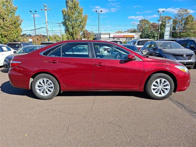 2016 Toyota Camry Vehicle Photo in Willow Grove, PA 19090