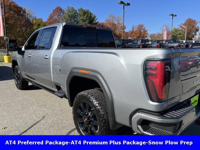 2025 GMC Sierra 3500HD Vehicle Photo in CHICOPEE, MA 01020-5001