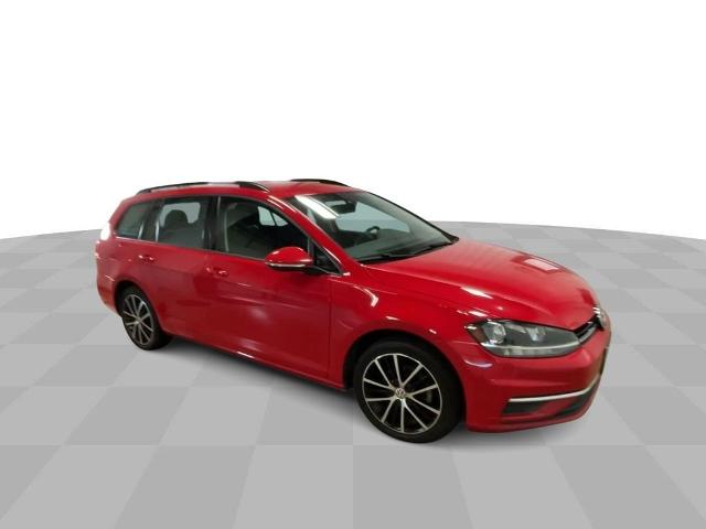 Used 2018 Volkswagen Golf SportWagen S with VIN 3VW117AU9JM758782 for sale in East Dubuque, IL