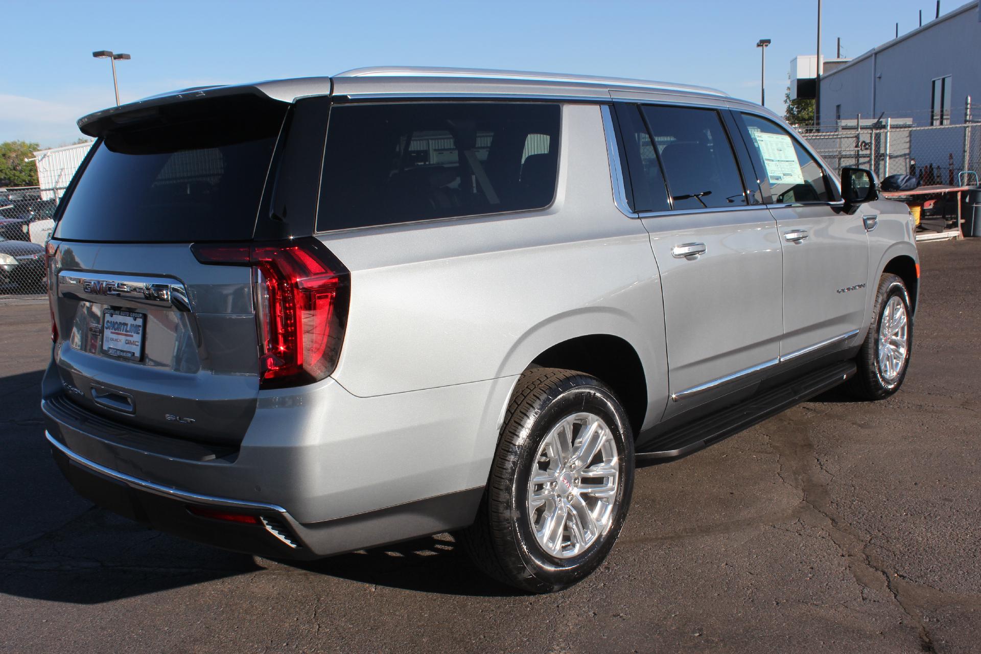 2024 GMC Yukon XL Vehicle Photo in AURORA, CO 80012-4011