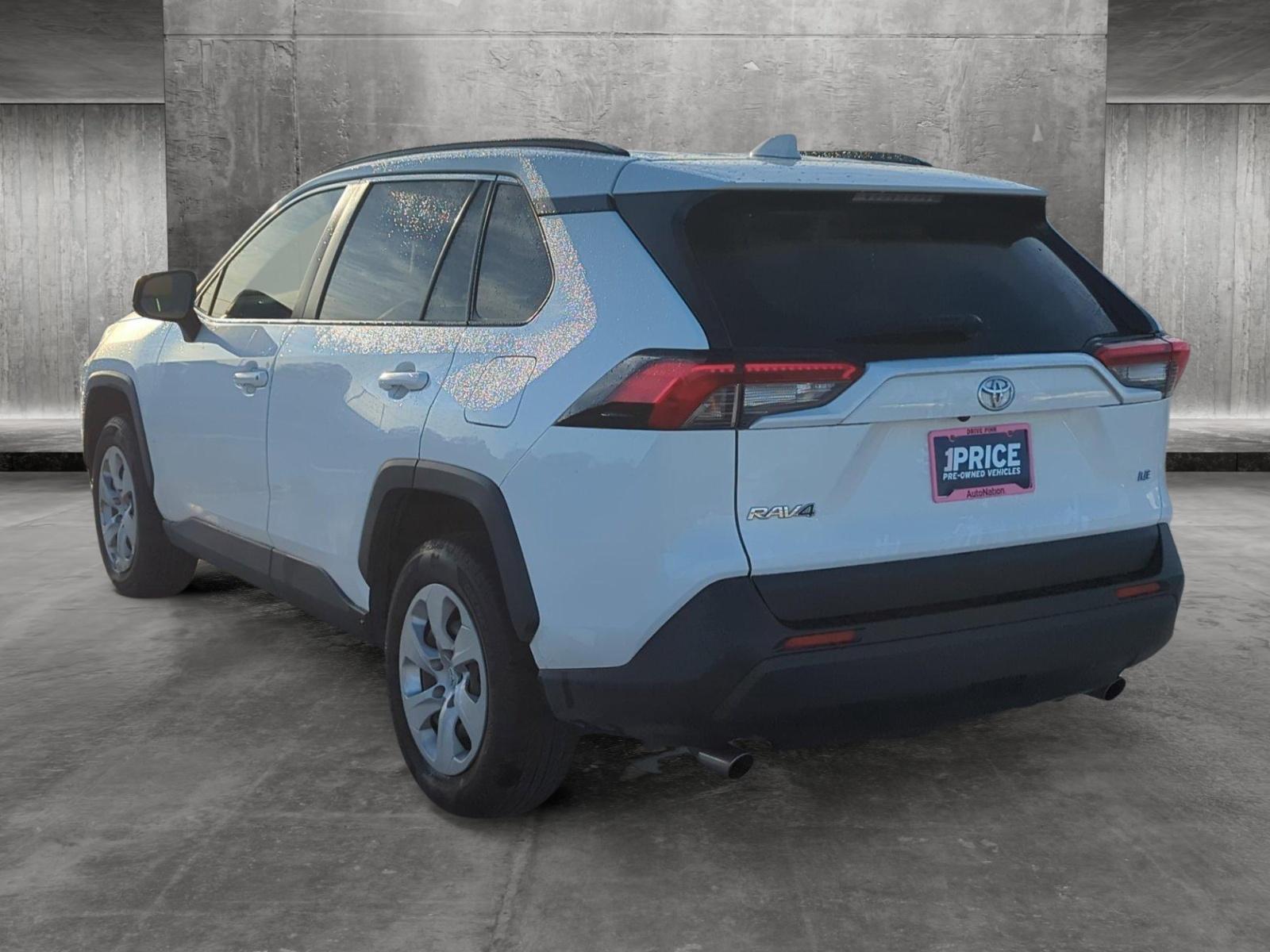 2020 Toyota RAV4 Vehicle Photo in Ft. Myers, FL 33907