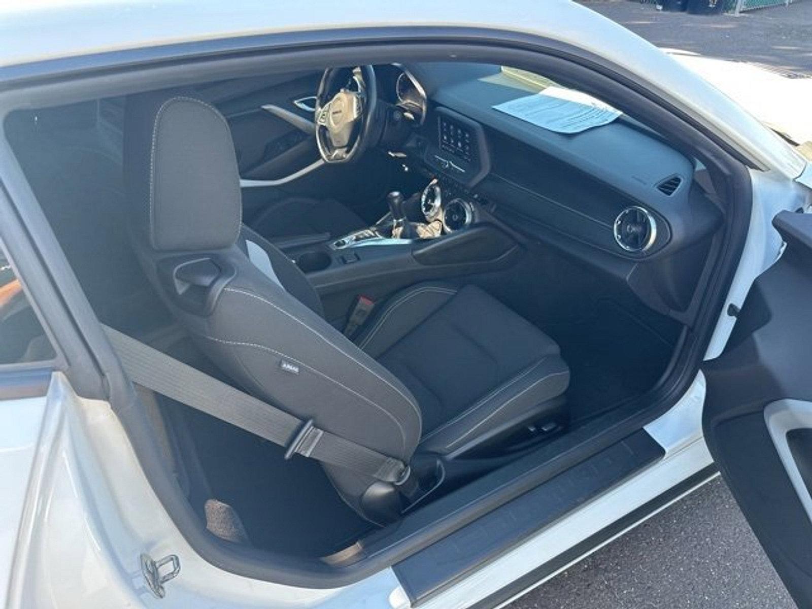 2021 Chevrolet Camaro Vehicle Photo in Willow Grove, PA 19090