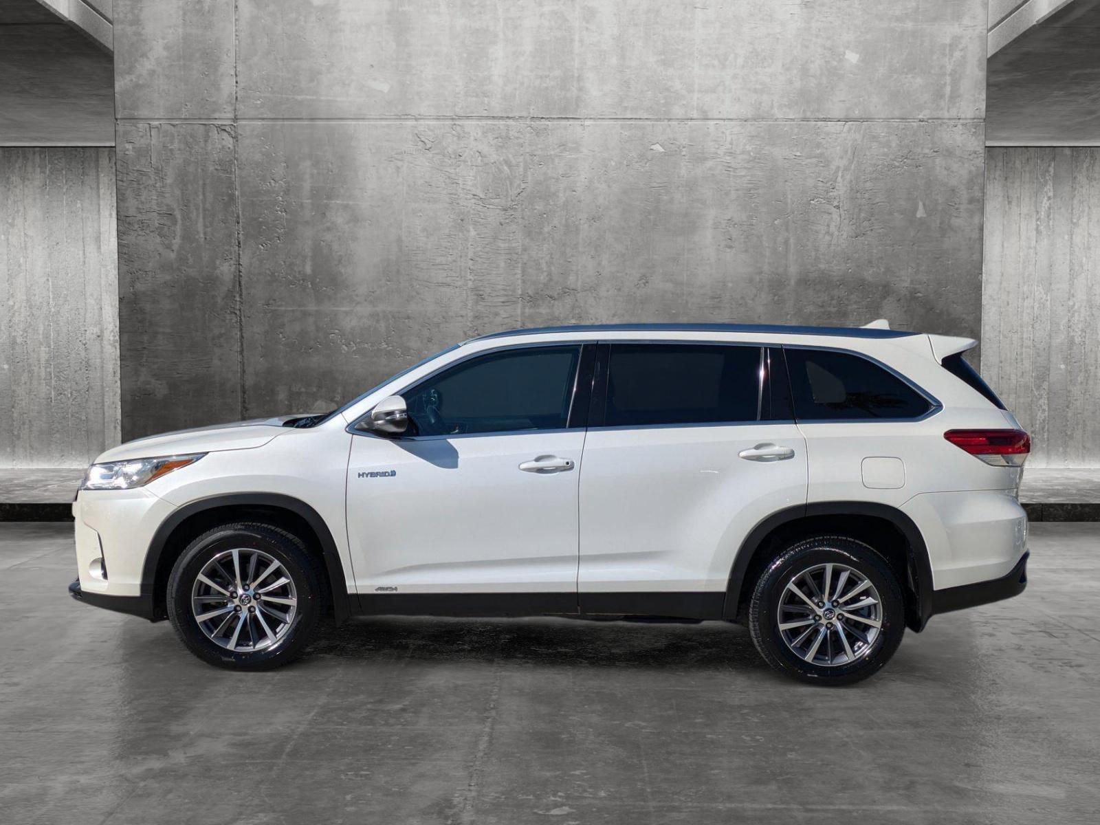 2019 Toyota Highlander Vehicle Photo in Tustin, CA 92782