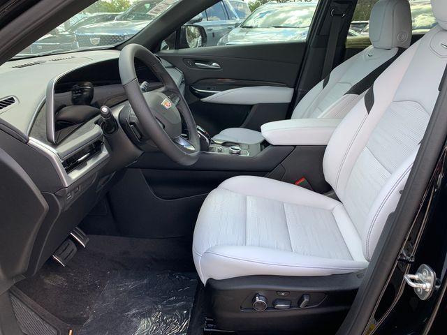 2024 Cadillac XT4 Vehicle Photo in DELRAY BEACH, FL 33483-3294