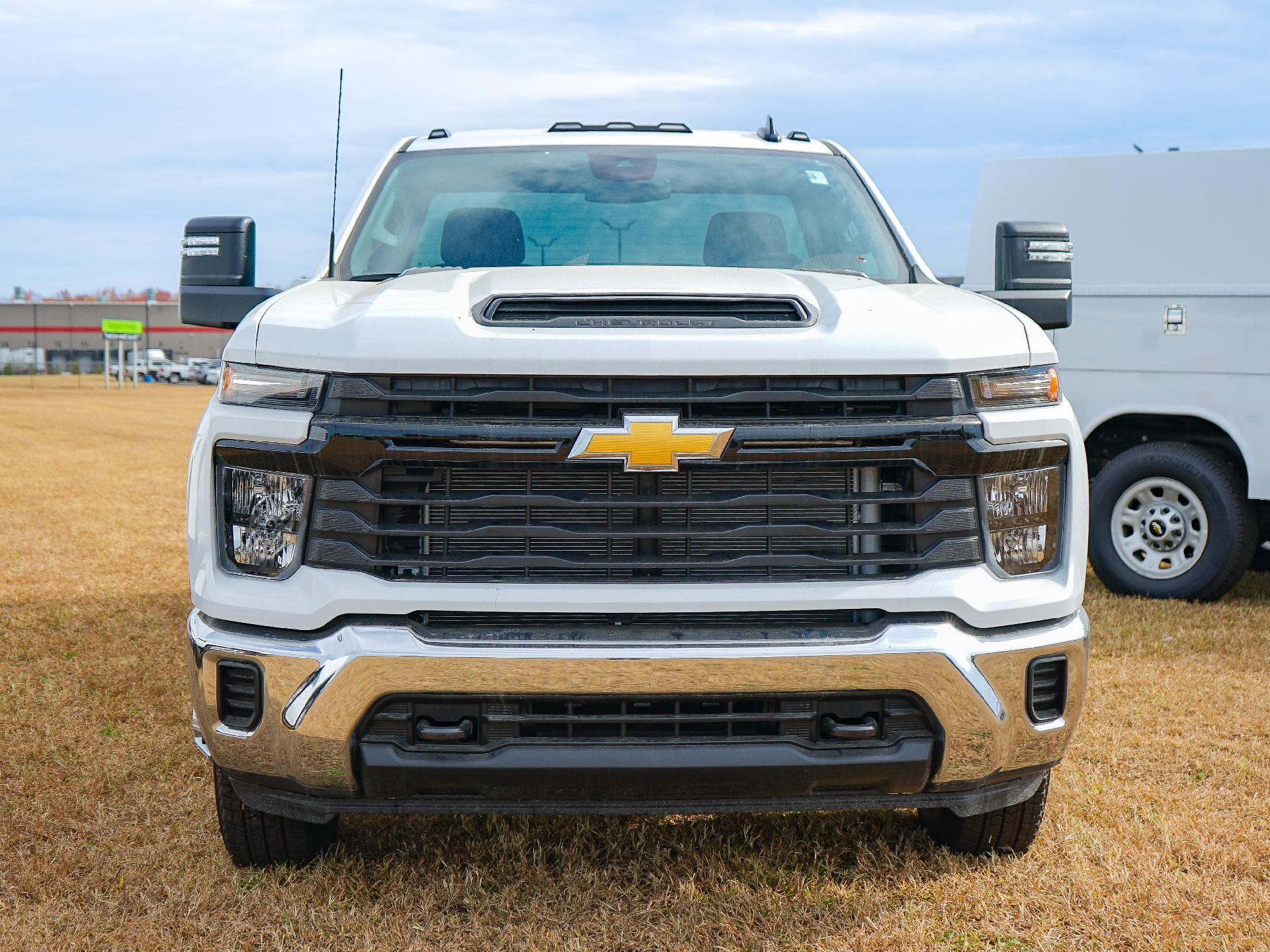 2024 Chevrolet Silverado 3500 HD Chassis Cab Vehicle Photo in SMYRNA, DE 19977-2874