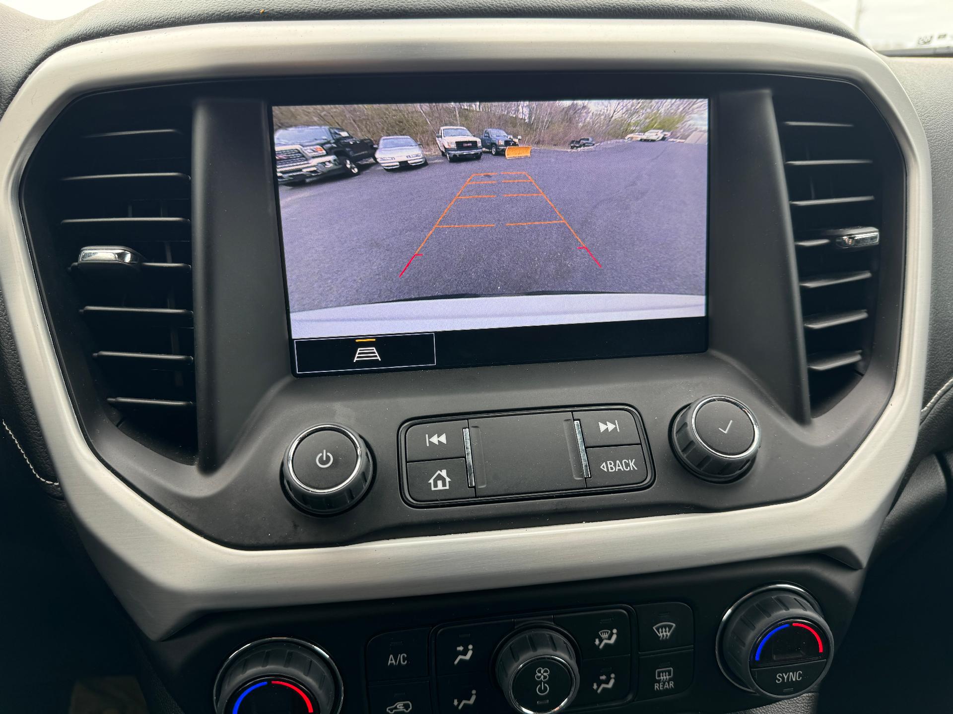 2023 GMC Acadia Vehicle Photo in LEOMINSTER, MA 01453-2952