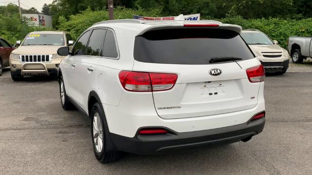 2018 Kia Sorento Vehicle Photo in MOON TOWNSHIP, PA 15108-2571