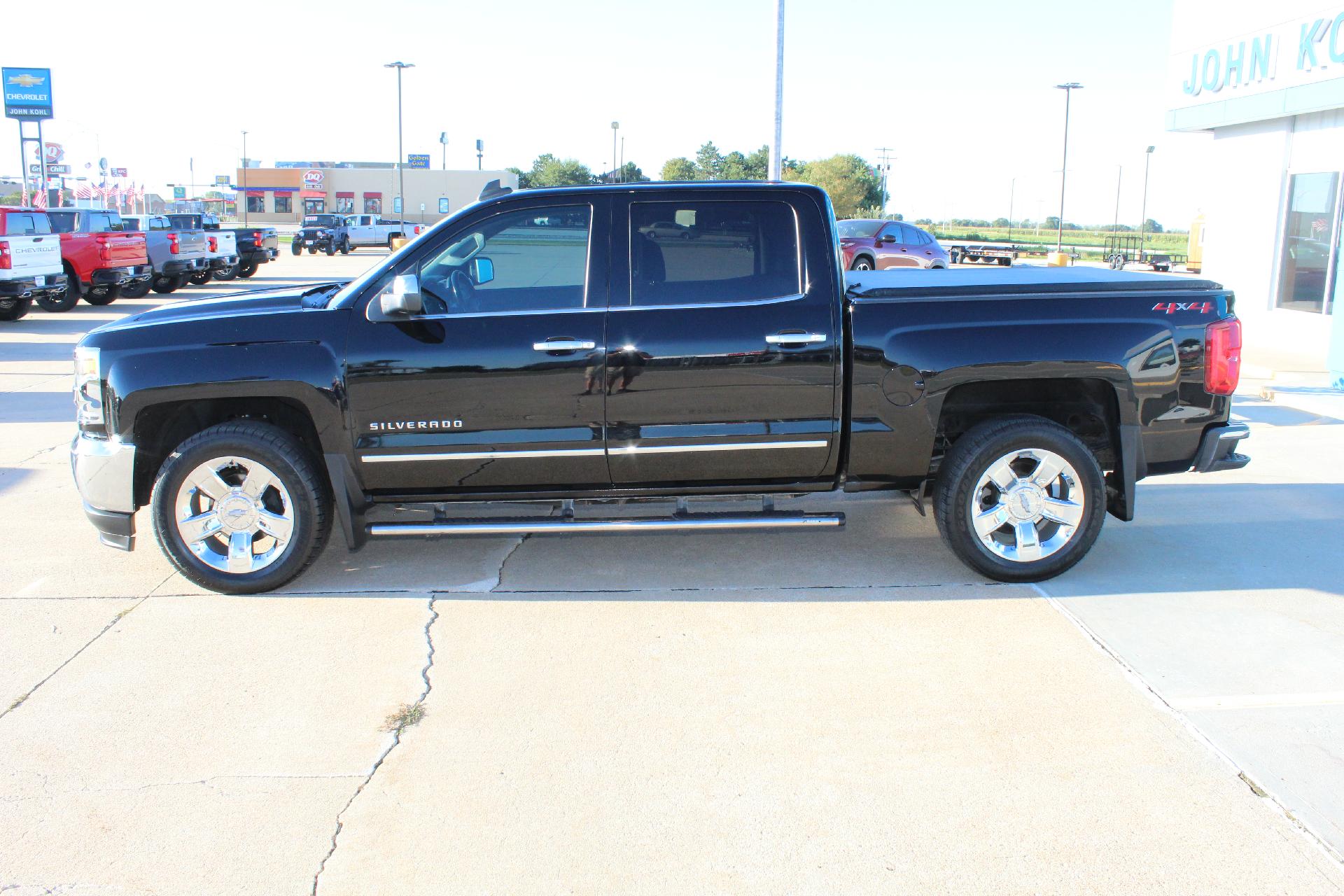 Used 2018 Chevrolet Silverado 1500 LTZ with VIN 3GCUKSEJ1JG262096 for sale in York, NE