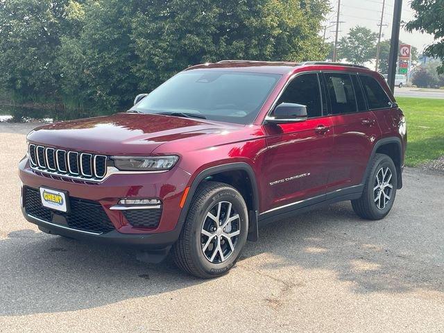 2024 Jeep Grand Cherokee Vehicle Photo in GREELEY, CO 80634-4125