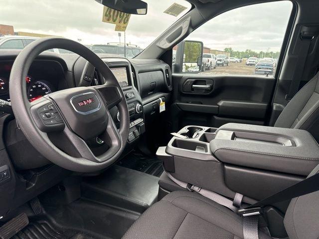 2024 GMC Sierra 2500 HD Vehicle Photo in MEDINA, OH 44256-9631