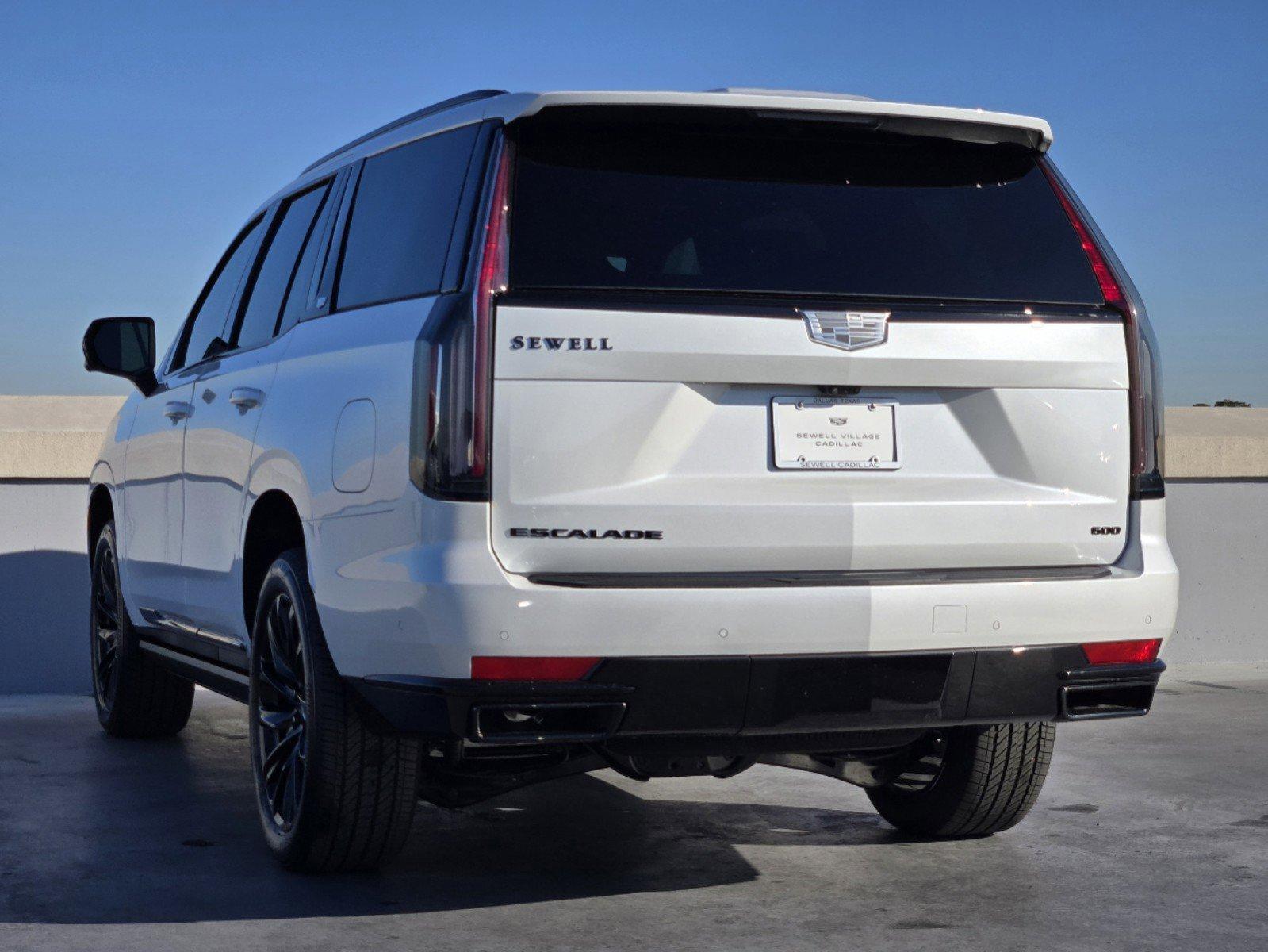 2024 Cadillac Escalade Vehicle Photo in DALLAS, TX 75209-3095