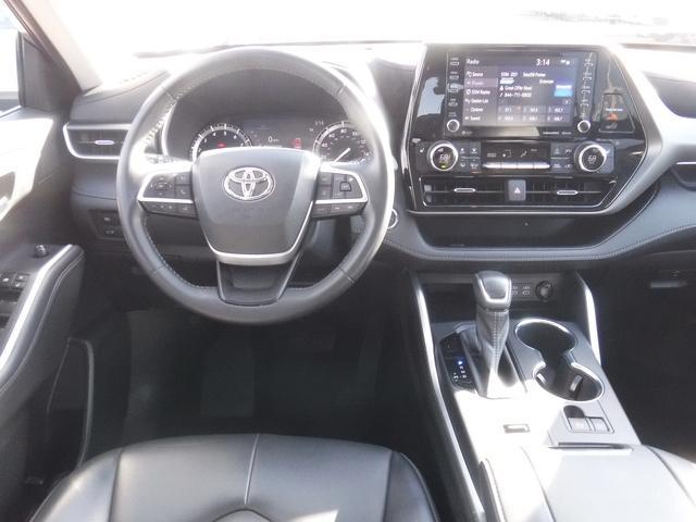 2022 Toyota Highlander Vehicle Photo in JASPER, GA 30143-8655