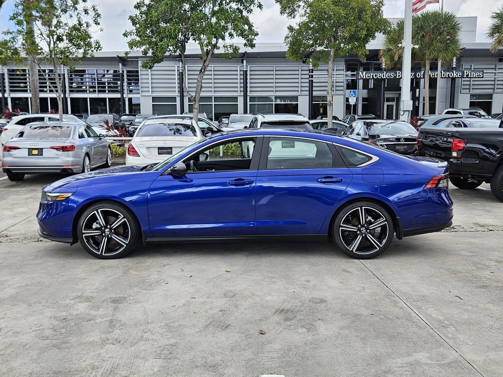 2024 Honda Accord Hybrid Vehicle Photo in Pembroke Pines , FL 33027