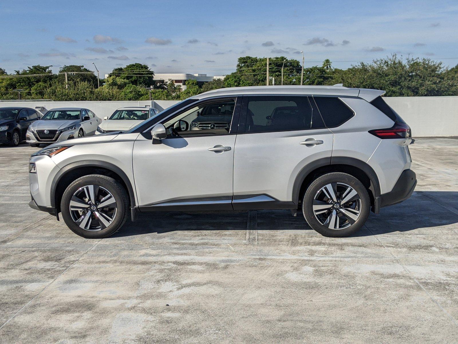 2021 Nissan Rogue Vehicle Photo in Pembroke Pines , FL 33084