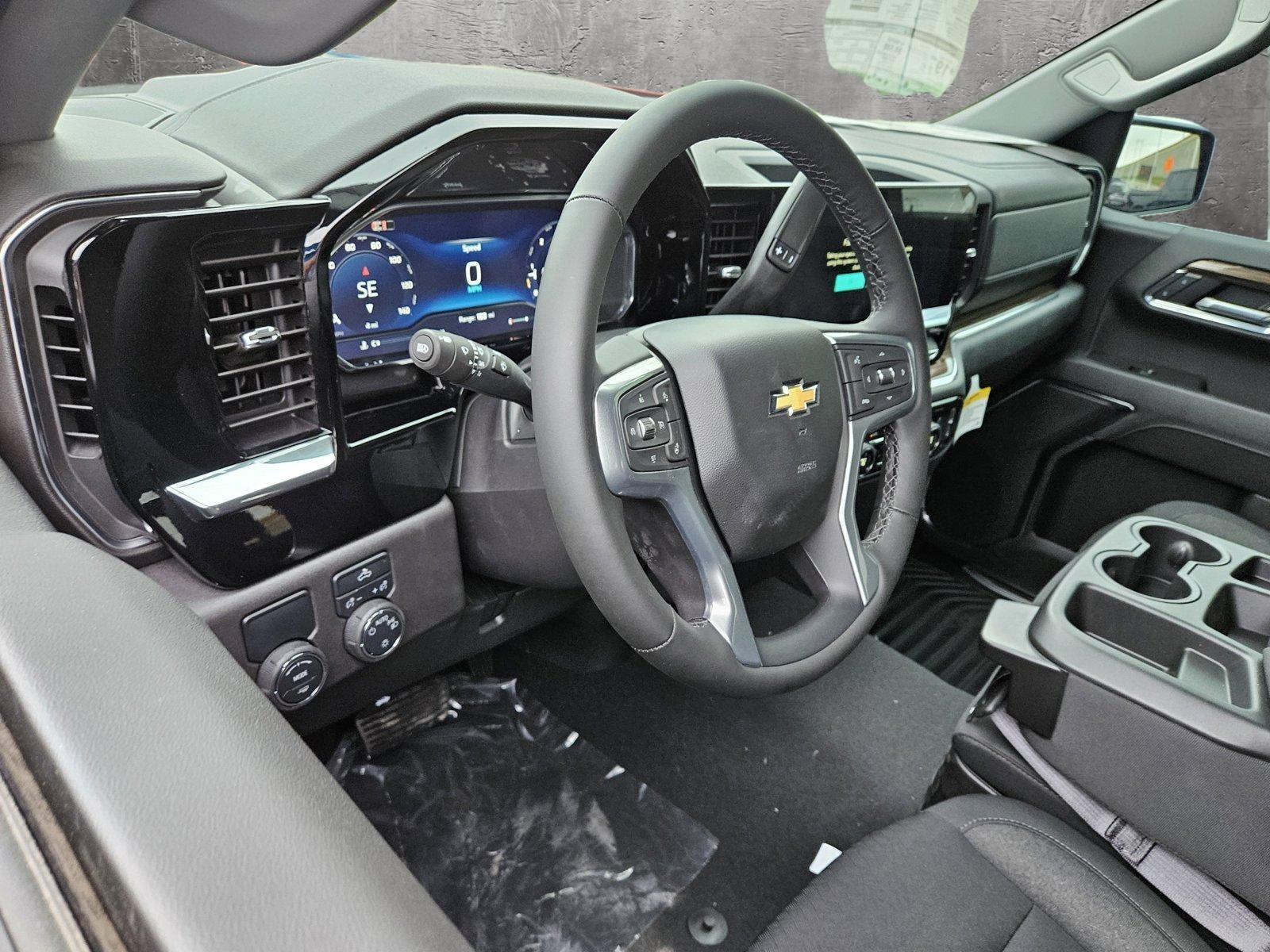 2024 Chevrolet Silverado 1500 Vehicle Photo in NORTH RICHLAND HILLS, TX 76180-7199