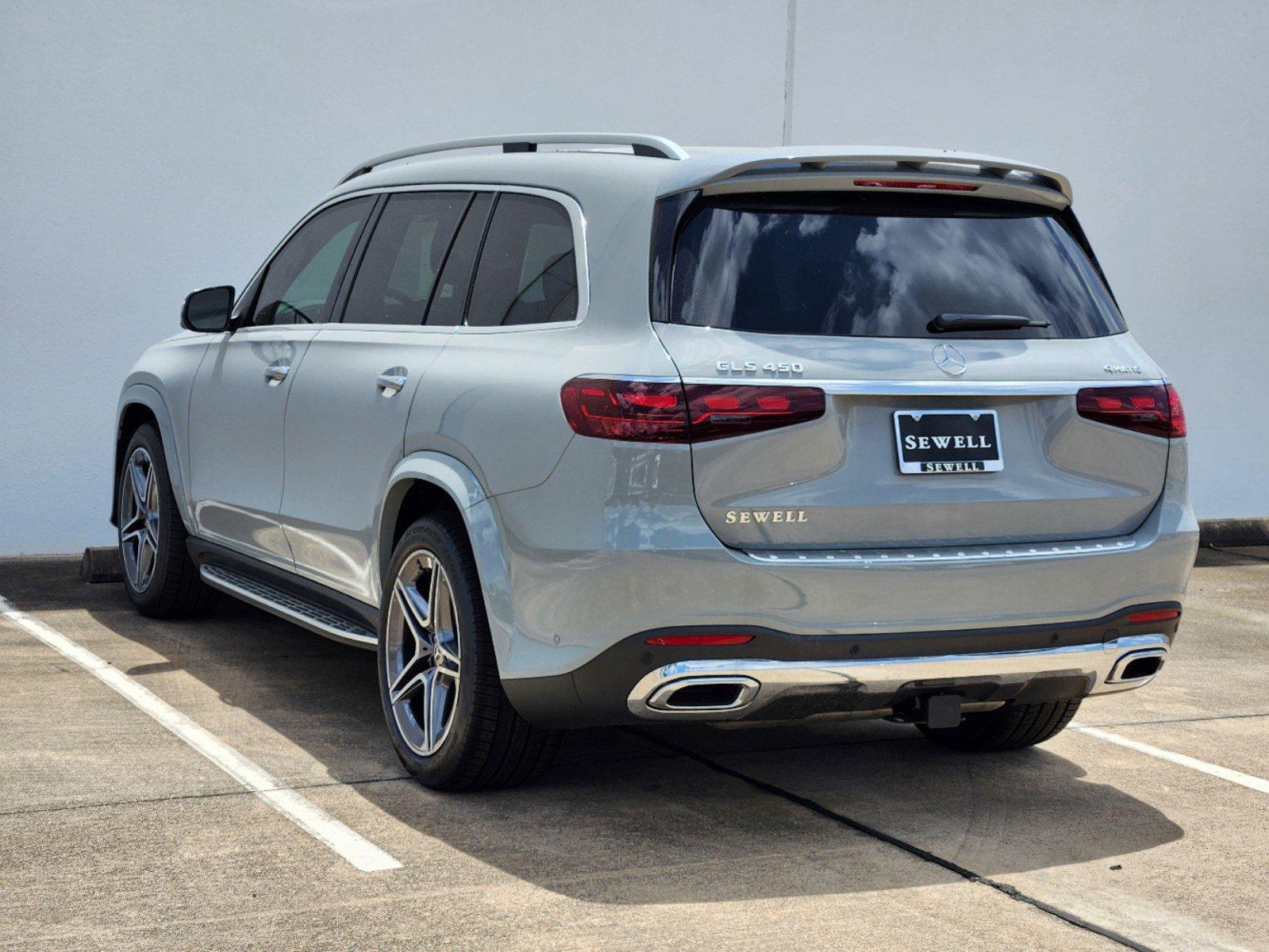 2024 Mercedes-Benz GLS Vehicle Photo in HOUSTON, TX 77079