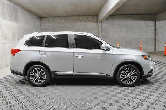 2017 Mitsubishi Outlander Vehicle Photo in EVERETT, WA 98203-5662