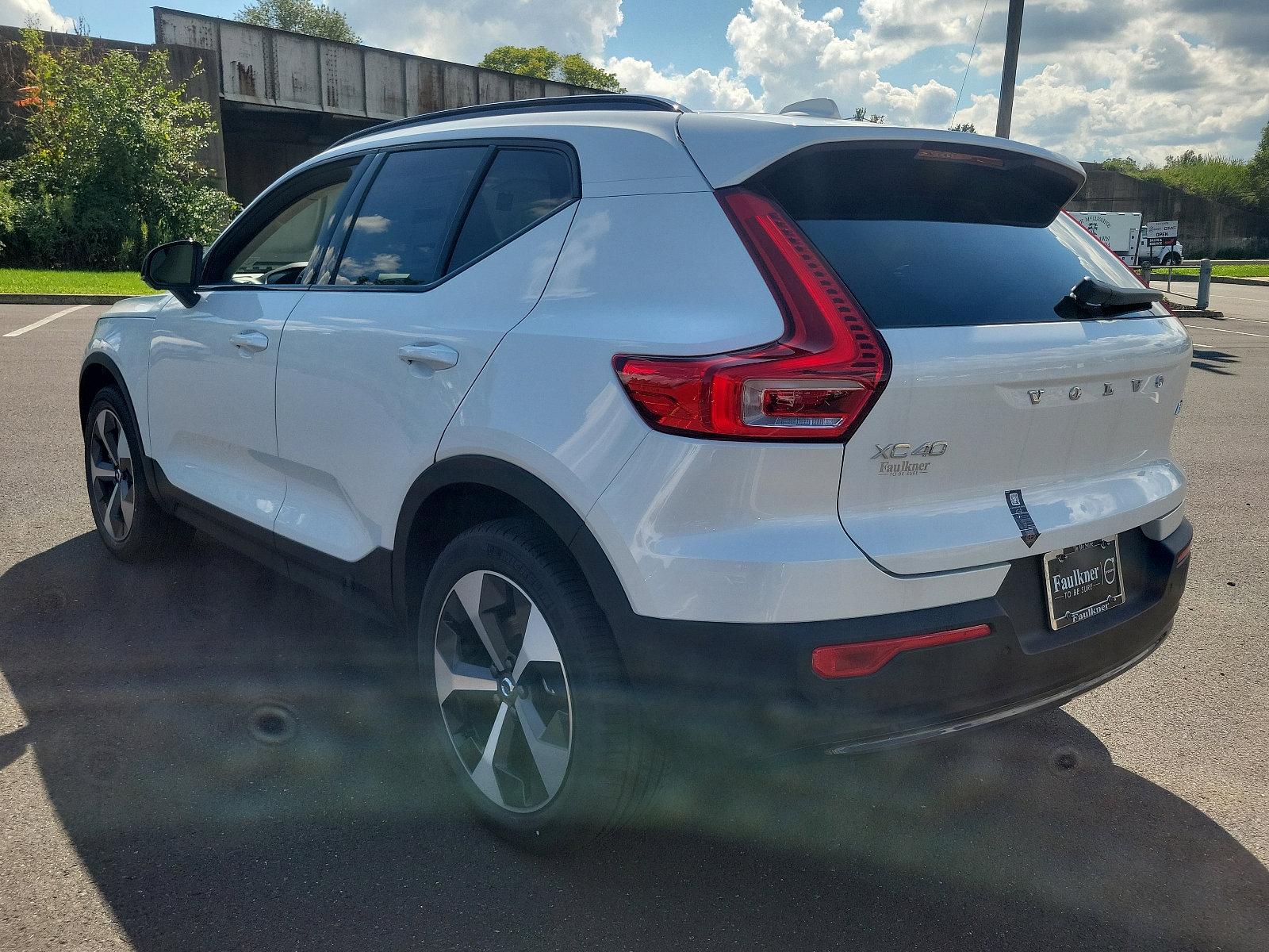 2025 Volvo XC40 Vehicle Photo in Trevose, PA 19053