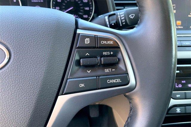 2017 Hyundai Elantra Vehicle Photo in KANSAS CITY, MO 64114-4502