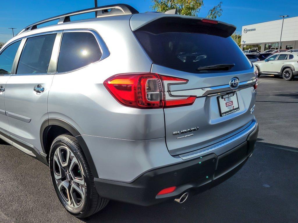 2024 Subaru Ascent Vehicle Photo in Saint Charles, IL 60174