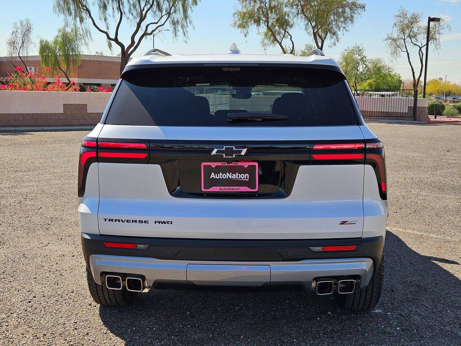 2024 Chevrolet Traverse Vehicle Photo in PEORIA, AZ 85382-3715