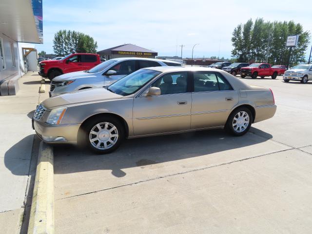 Used 2006 Cadillac DTS Luxury with VIN 1G6KD57Y56U100914 for sale in Warroad, Minnesota