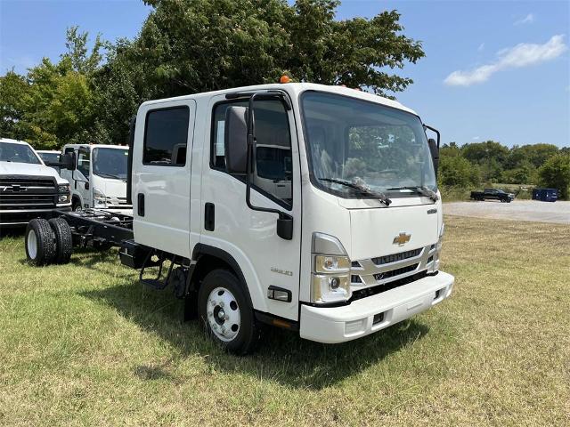 2025 Chevrolet 3500 HG LCF Gas Vehicle Photo in ALCOA, TN 37701-3235