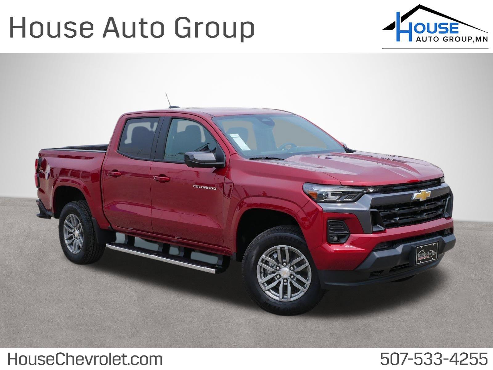 2024 Chevrolet Colorado Vehicle Photo in STEWARTVILLE, MN 55976-1393