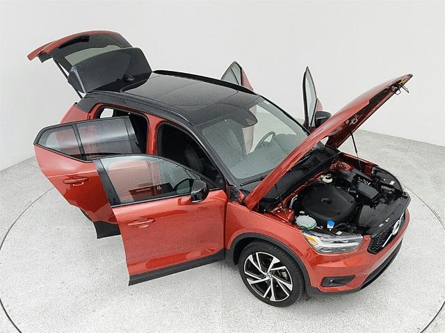 2022 Volvo XC40 Vehicle Photo in Grapevine, TX 76051