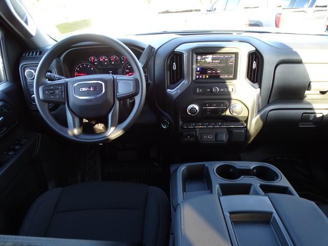 2024 GMC Sierra 2500 HD Vehicle Photo in BOURNE, MA 02532-3918