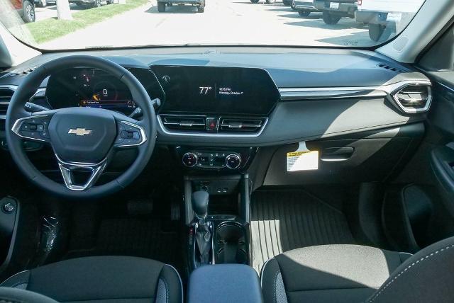 2025 Chevrolet Trailblazer Vehicle Photo in VENTURA, CA 93003-8585