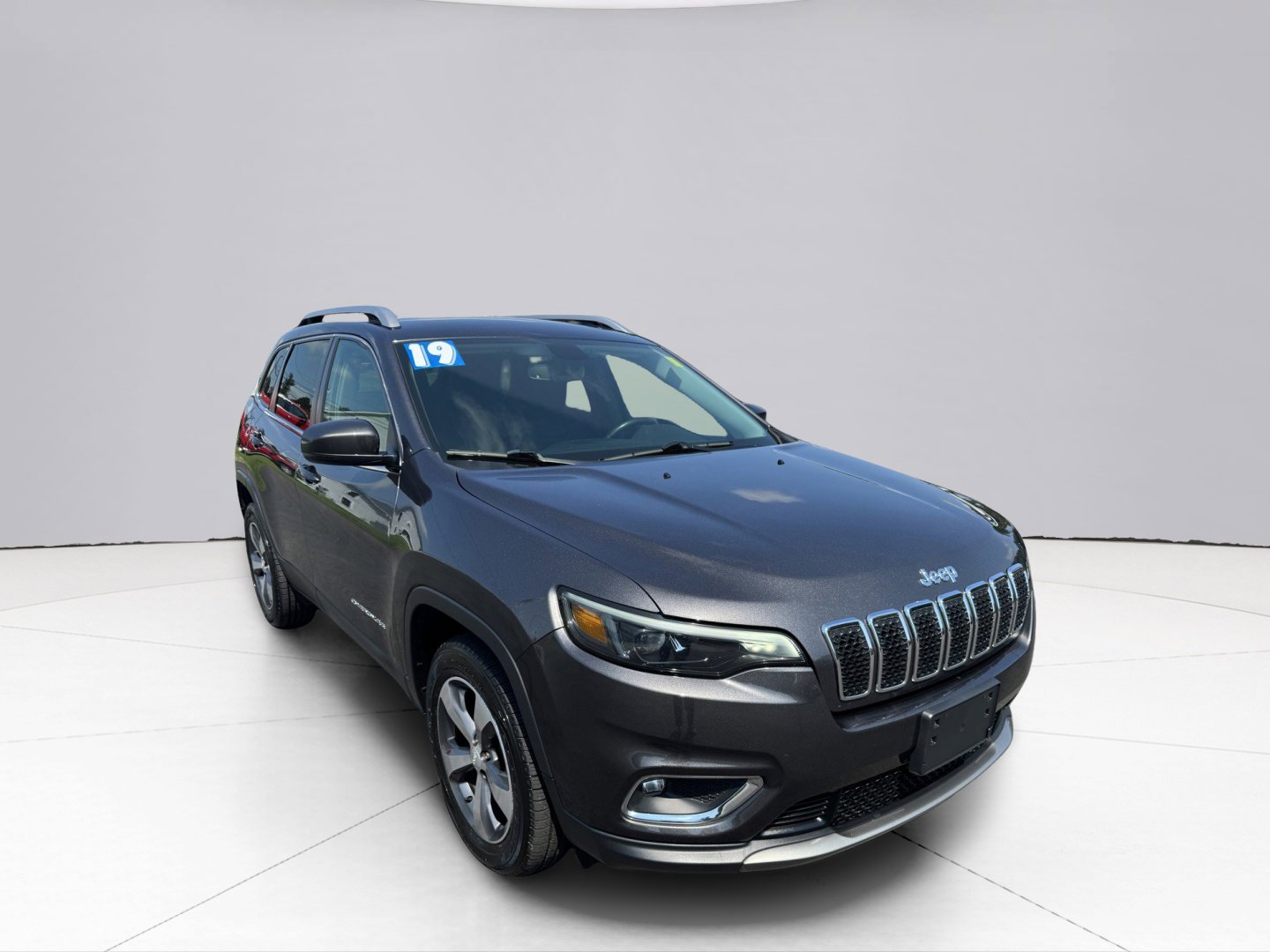 2019 Jeep Cherokee Vehicle Photo in LEOMINSTER, MA 01453-2952