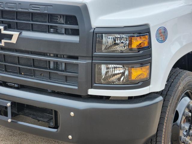 2024 Chevrolet Silverado 4500 HD Vehicle Photo in Weatherford, TX 76087