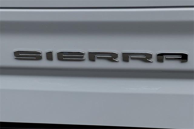 2022 GMC Sierra 1500 Vehicle Photo in ELK GROVE, CA 95757-8703