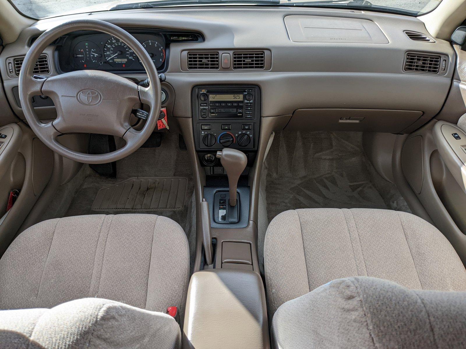 2001 Toyota Camry Vehicle Photo in Spokane Valley, WA 99212