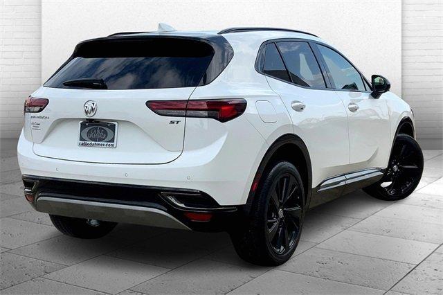 2022 Buick Envision Vehicle Photo in TOPEKA, KS 66609-0000