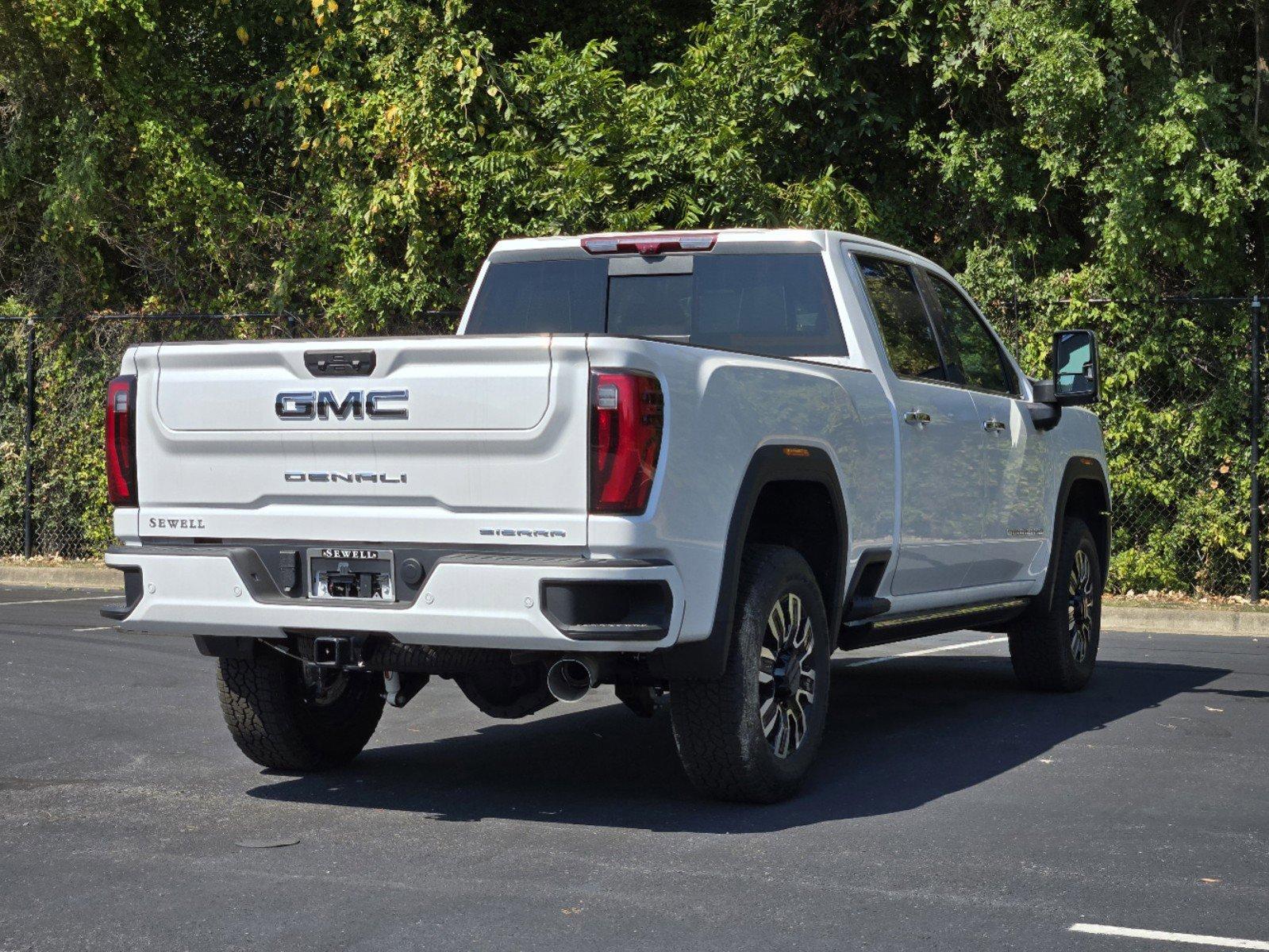 2024 GMC Sierra 2500 HD Vehicle Photo in DALLAS, TX 75209-3016