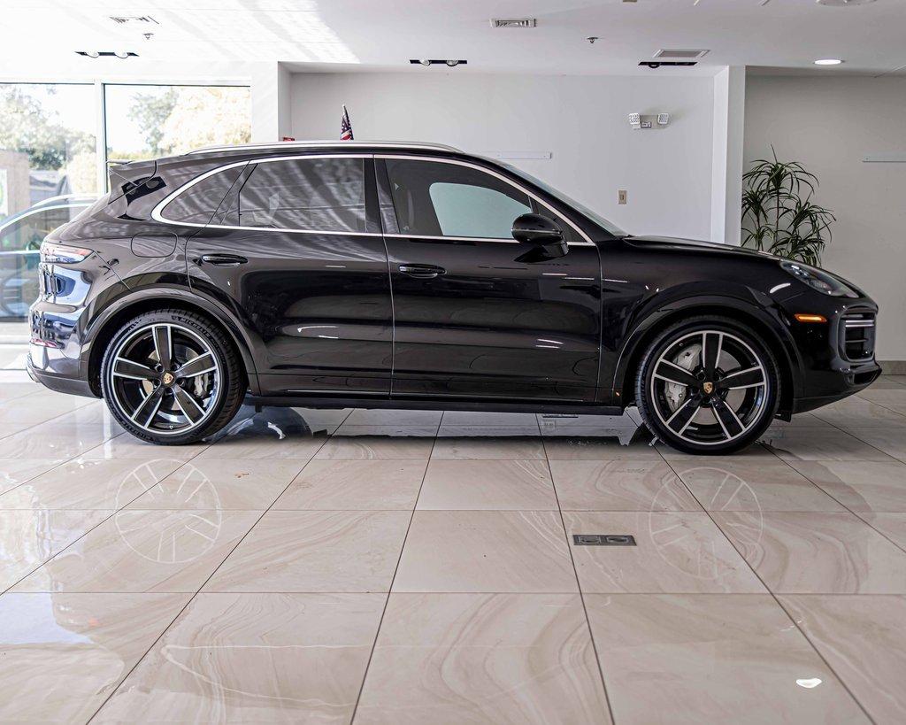 2020 Porsche Cayenne Vehicle Photo in Plainfield, IL 60586