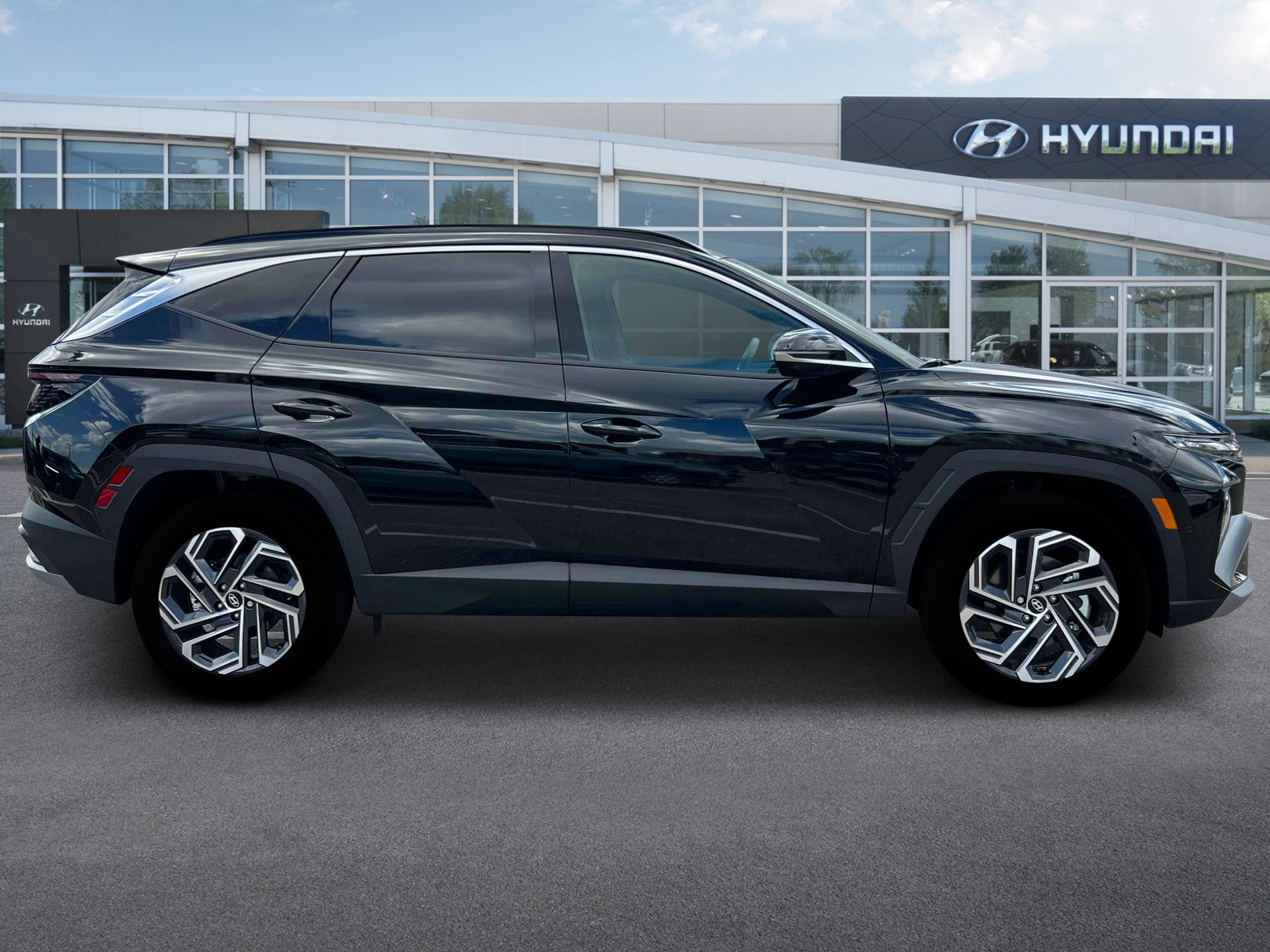 2025 Hyundai TUCSON Hybrid Vehicle Photo in Appleton, WI 54913