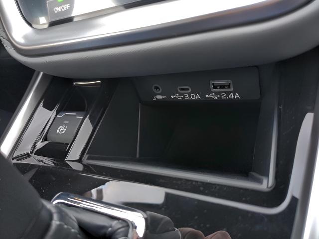 2025 Subaru Legacy Vehicle Photo in Green Bay, WI 54304