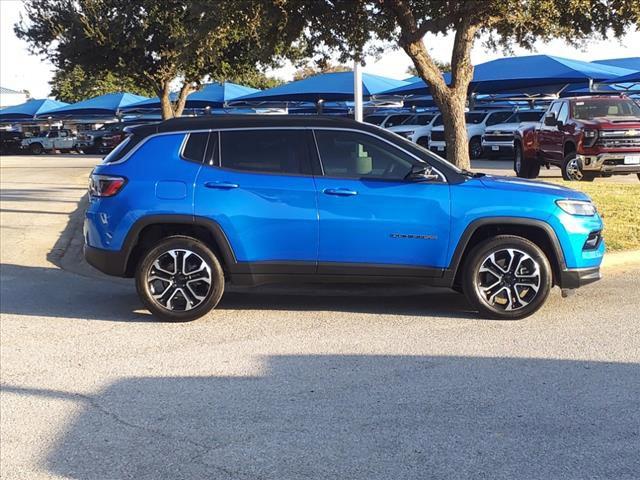 2023 Jeep Compass Vehicle Photo in DENTON, TX 76210-9321