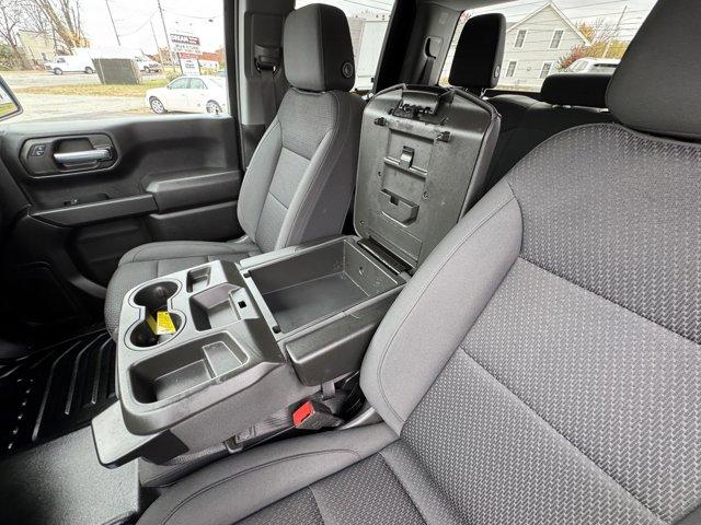 2023 Chevrolet Silverado 1500 Vehicle Photo in LEOMINSTER, MA 01453-2952