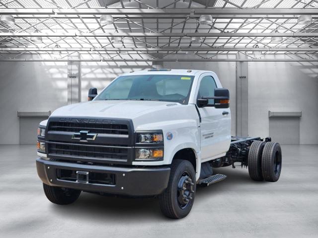 2024 Chevrolet Silverado 5500 HD Vehicle Photo in ENNIS, TX 75119-5114