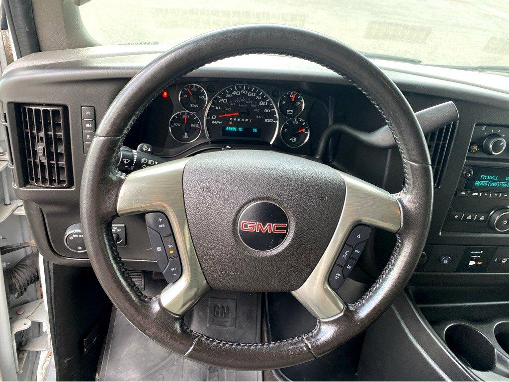 2019 GMC Savana Passenger Vehicle Photo in SAVANNAH, GA 31406-4513